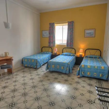 Astra Hotel 3*