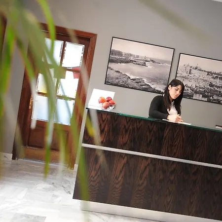 Astra Hotel 3*